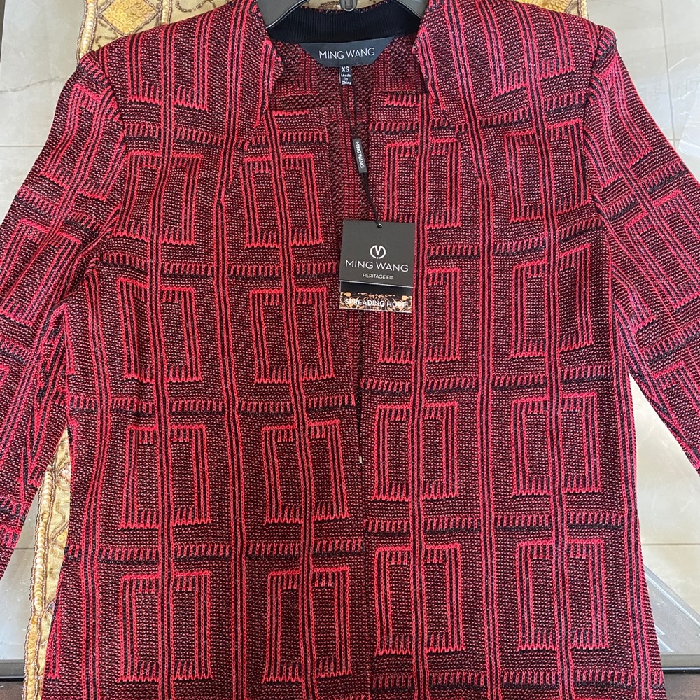 Ming Wang red and black sweater